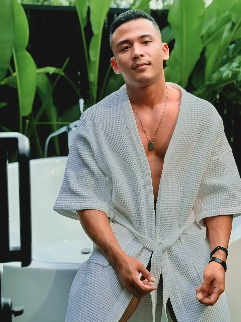 เสวปี๊พี่หนวด