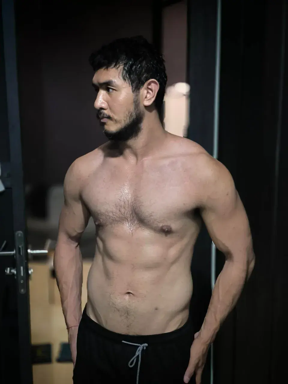 เสวปี๊พี่หนวด