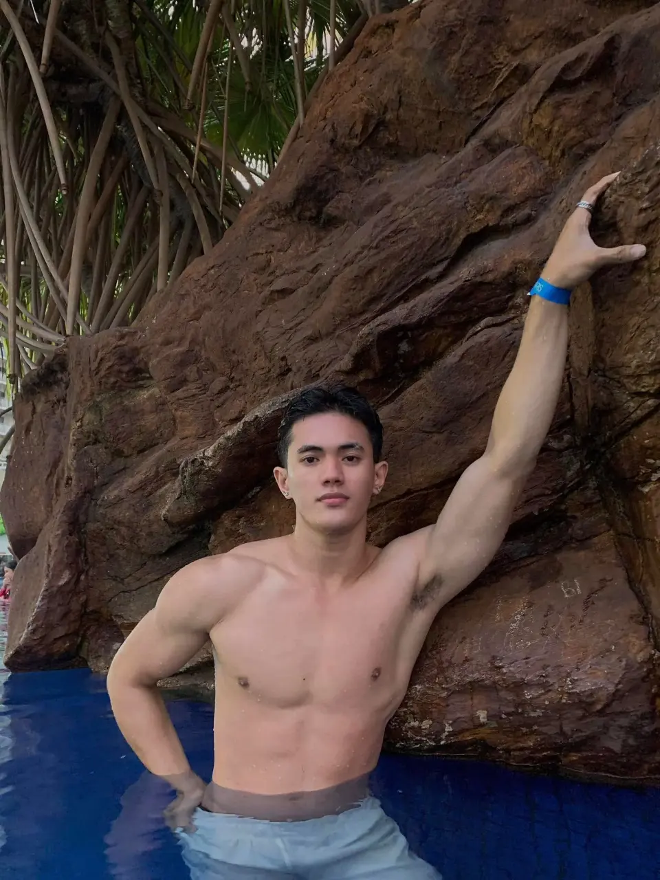 Model & Live Streamer : Billy Yatar