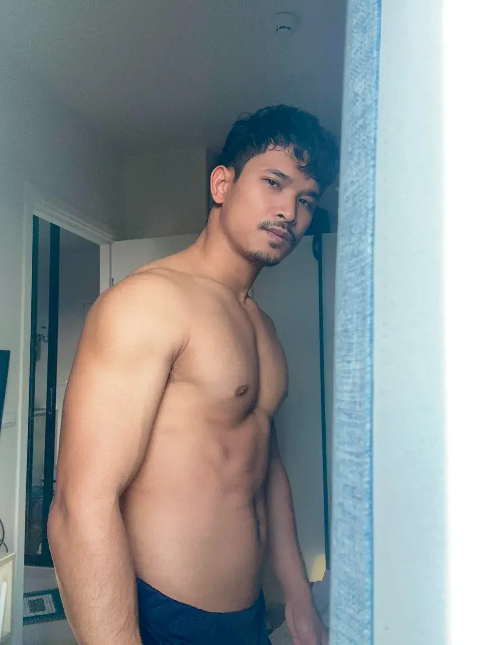 วันหยุดอยากเจอหุ่นแรงงานแบบนี้