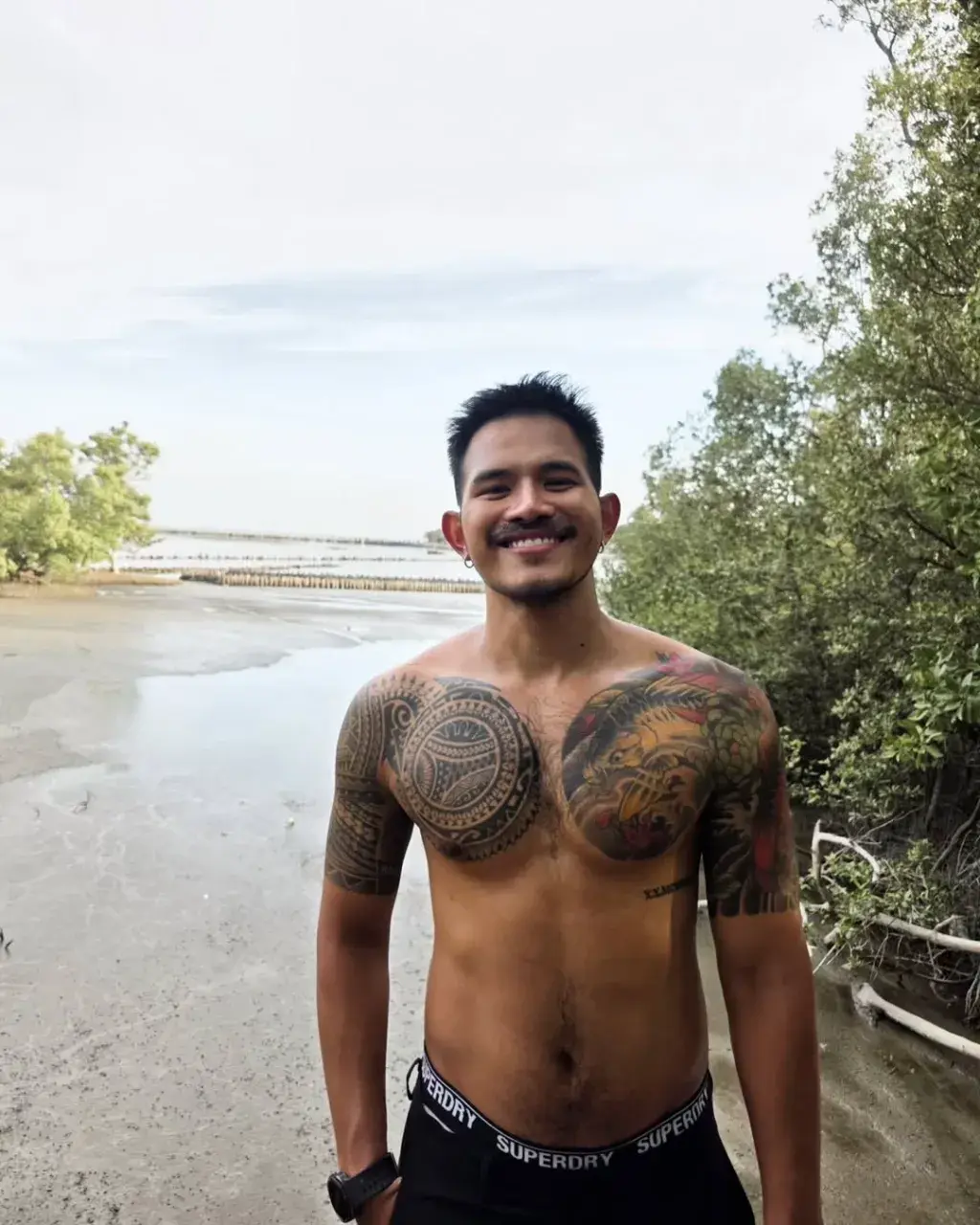 ยอมโดนกระแทก