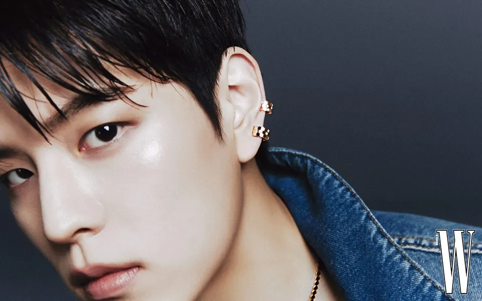 (Stray Kids) Seungmin @ W Korea May 2025