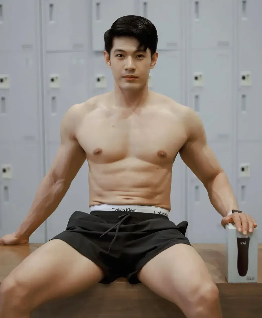 กลิ่นหนุ่มโชยมา