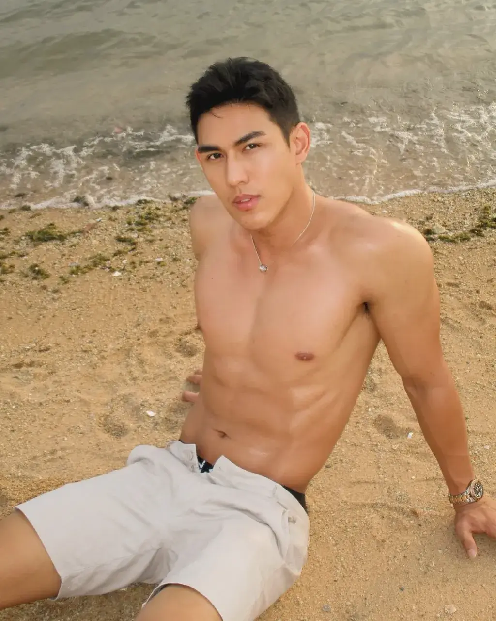 กลิ่นหนุ่มชวน..ราคะ