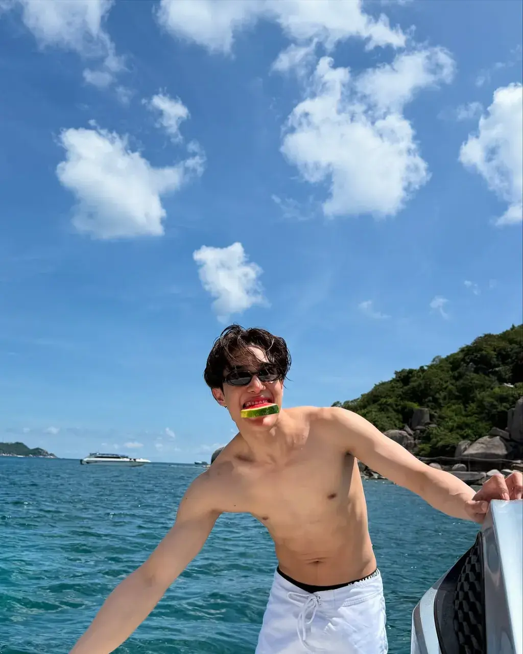 กลิ่นหนุ่มชวน..ราคะ