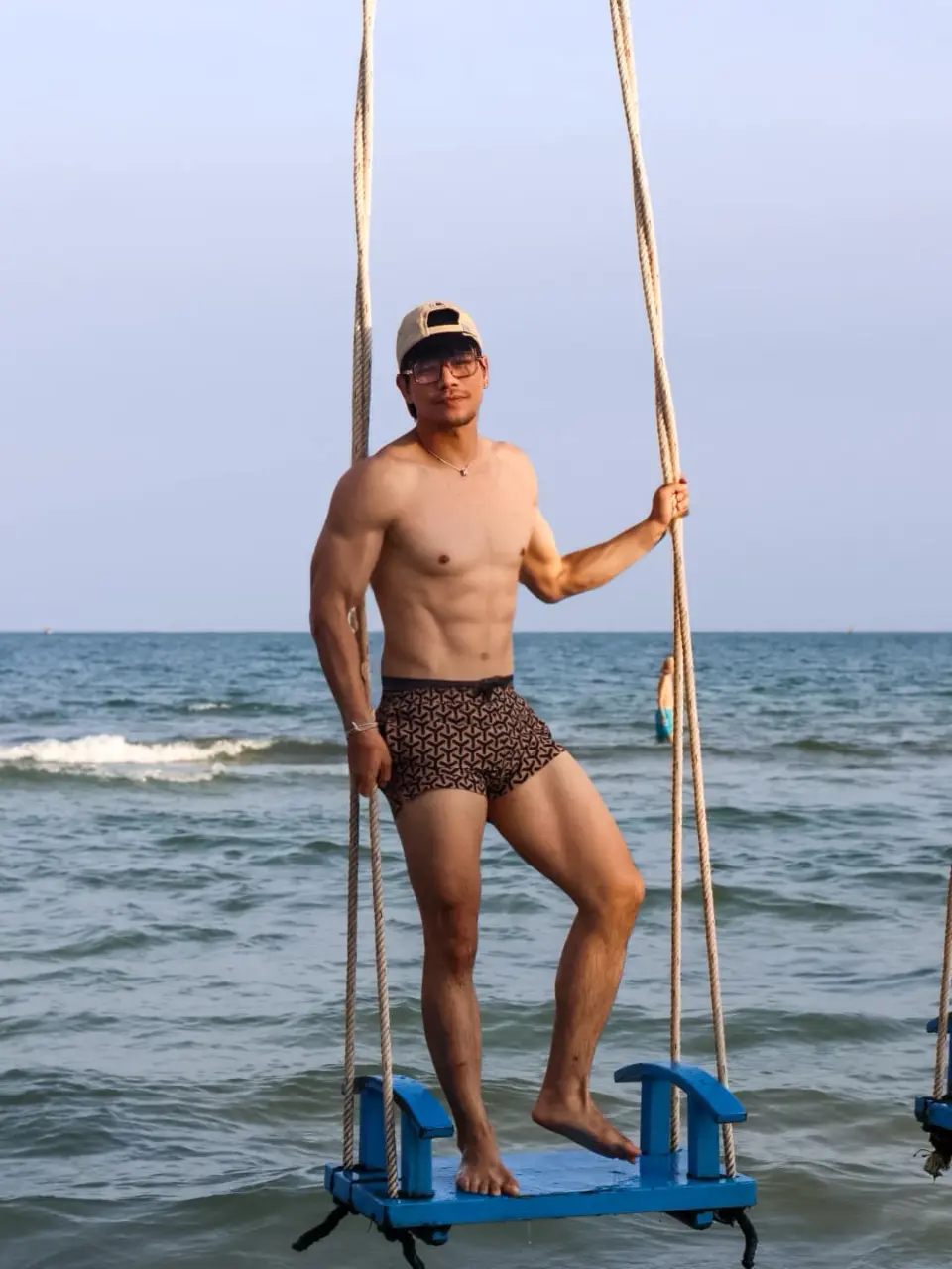 CHOREOGRAPHER : Worrawatchara Thippayacosai
