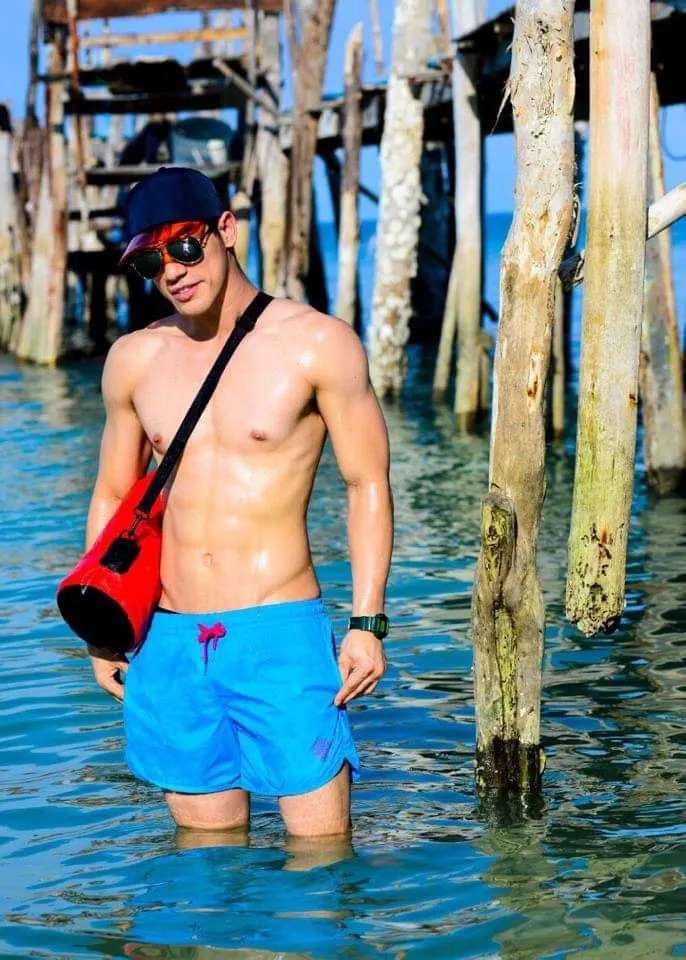 CHOREOGRAPHER : Worrawatchara Thippayacosai