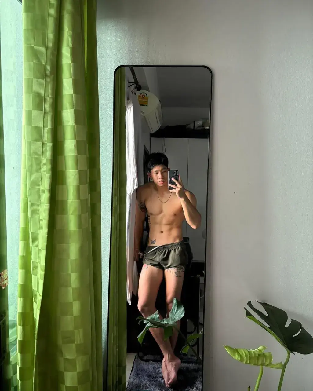 กรุ่นกลิ่นรัญจวน