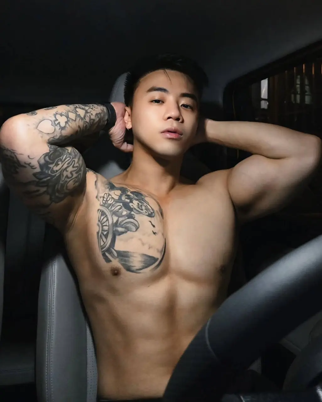 Cool and cute guy : Miki ( 杨景全 )