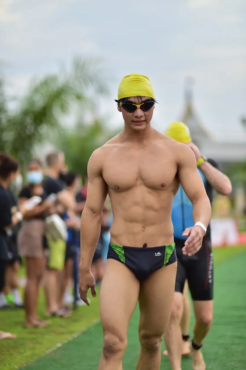 Model & Actor : P'peerapan Kamlan Athletes