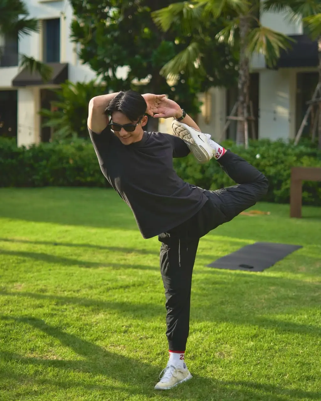 Model & Actor : P'peerapan Kamlan Athletes