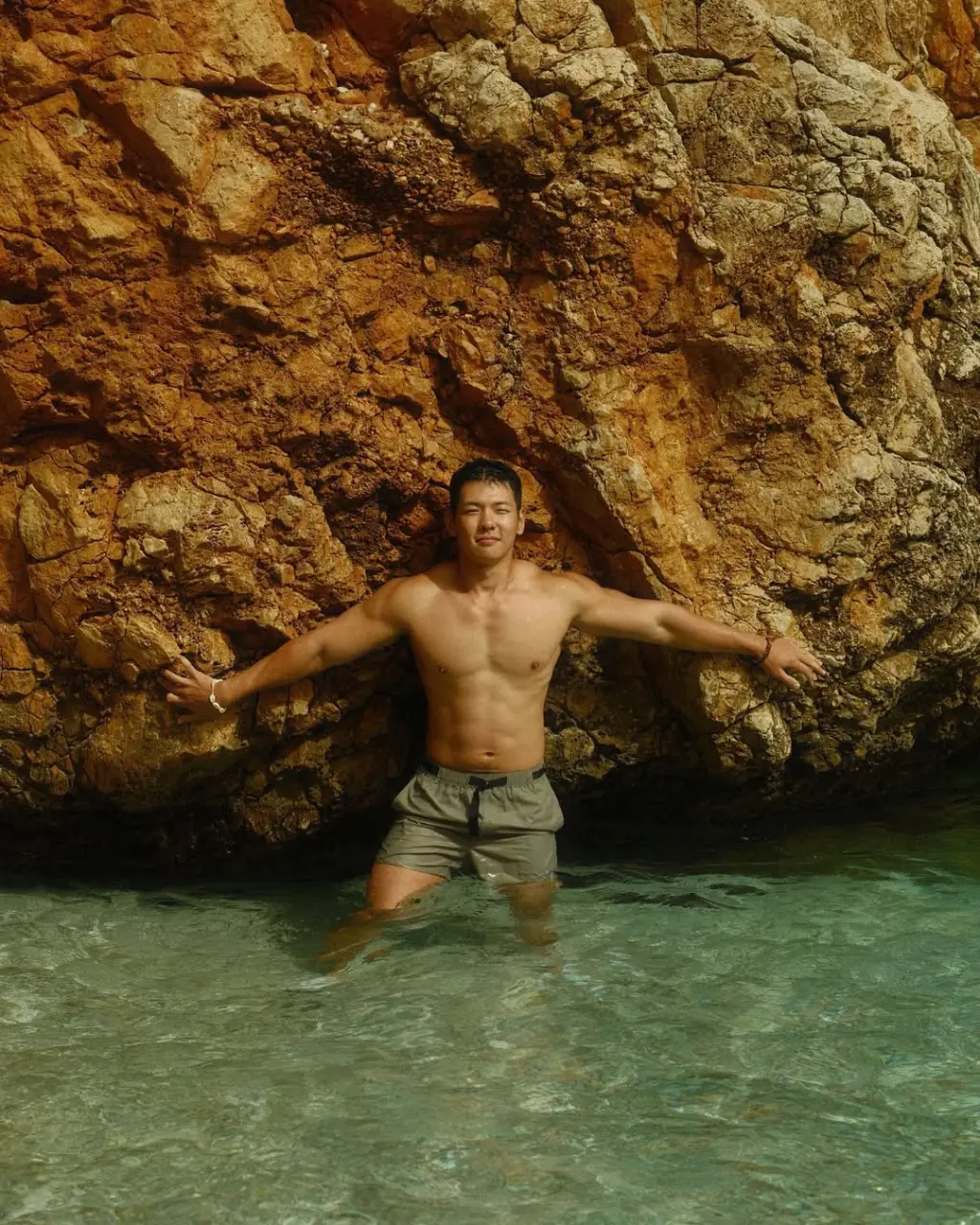 Cool and strong : 피처링 / no flex zone