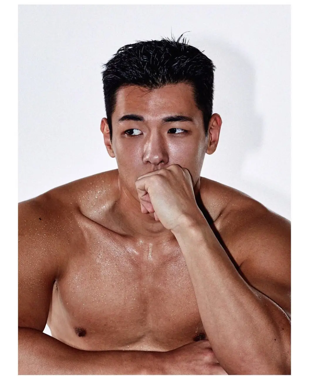 Cool and strong : 피처링 / no flex zone