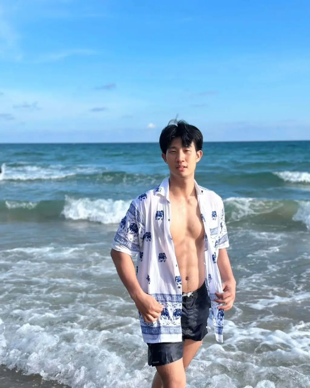 Cool and cute guy : Thanatthayus phutrakun