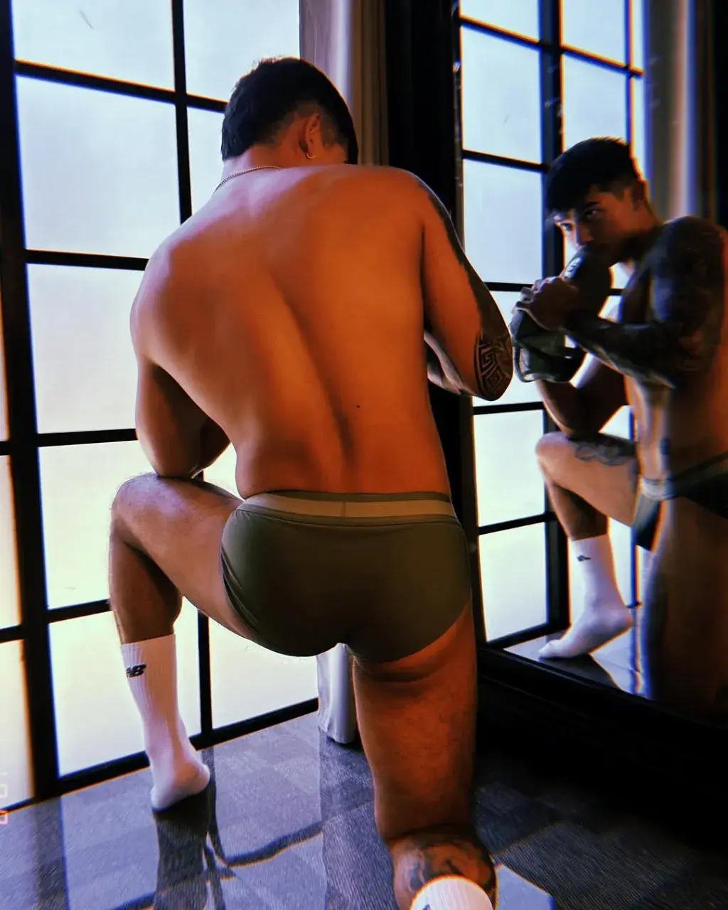 พี่เค้าแซ่บ