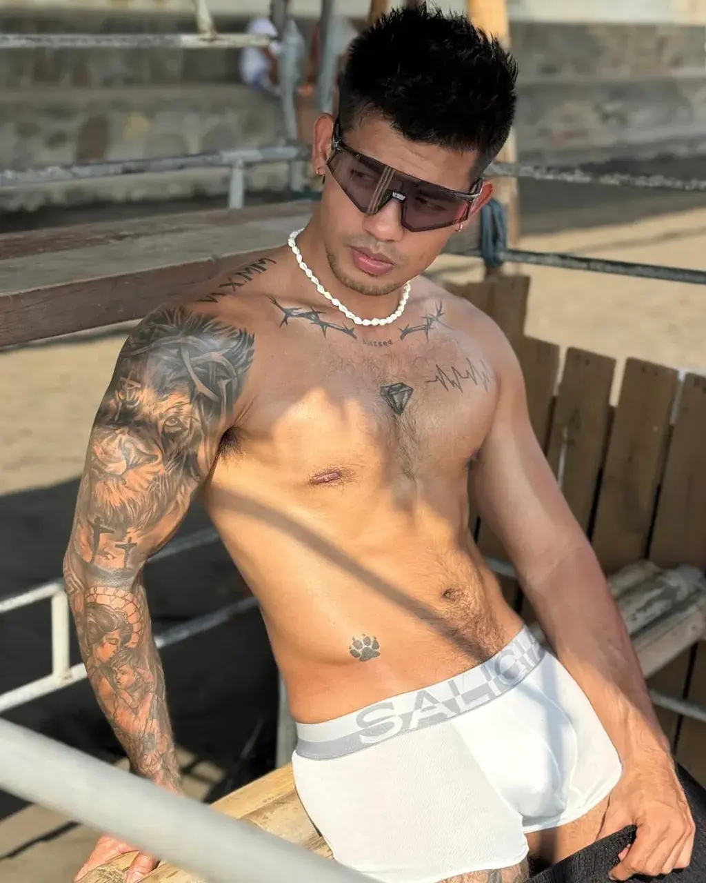 พี่เค้าแซ่บ