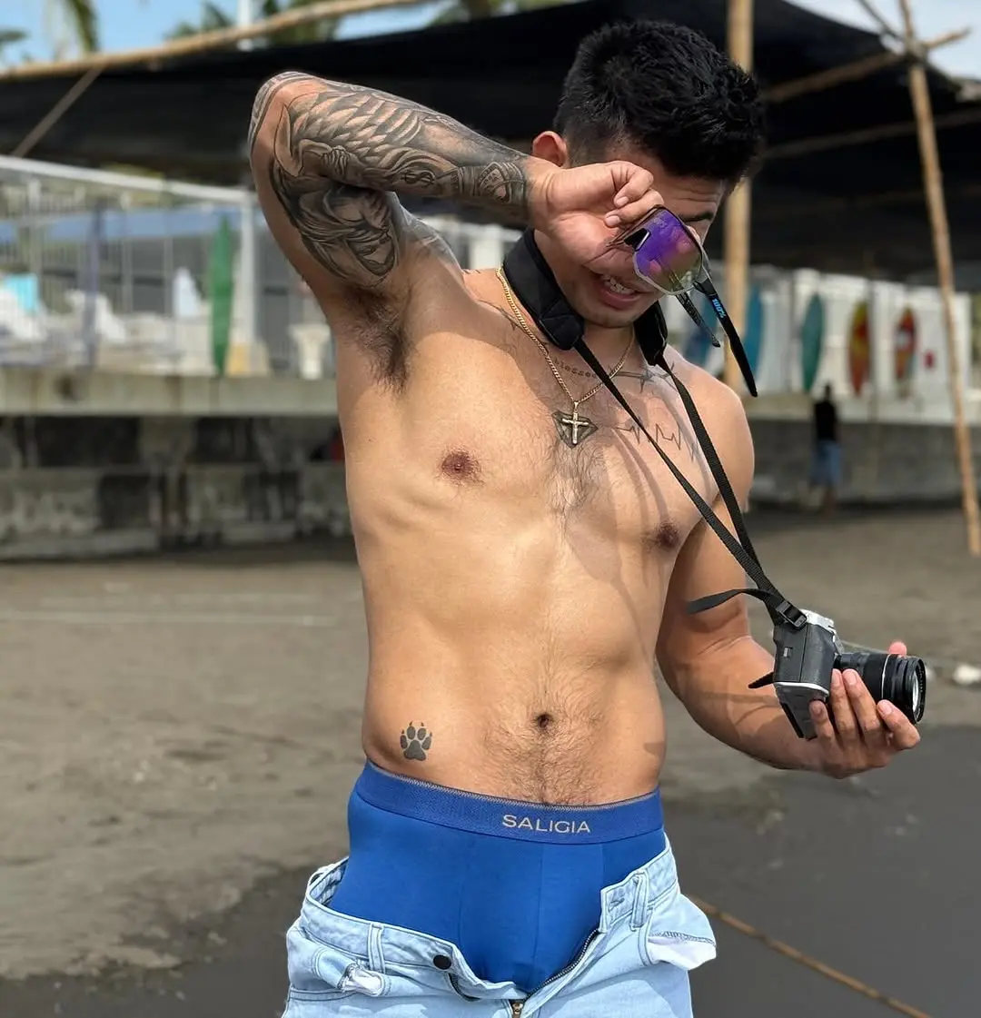 พี่เค้าแซ่บ