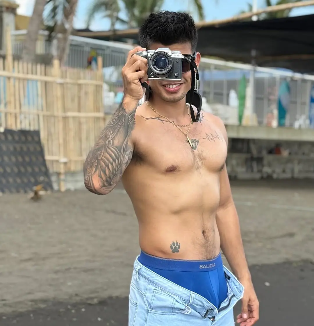 พี่เค้าแซ่บ