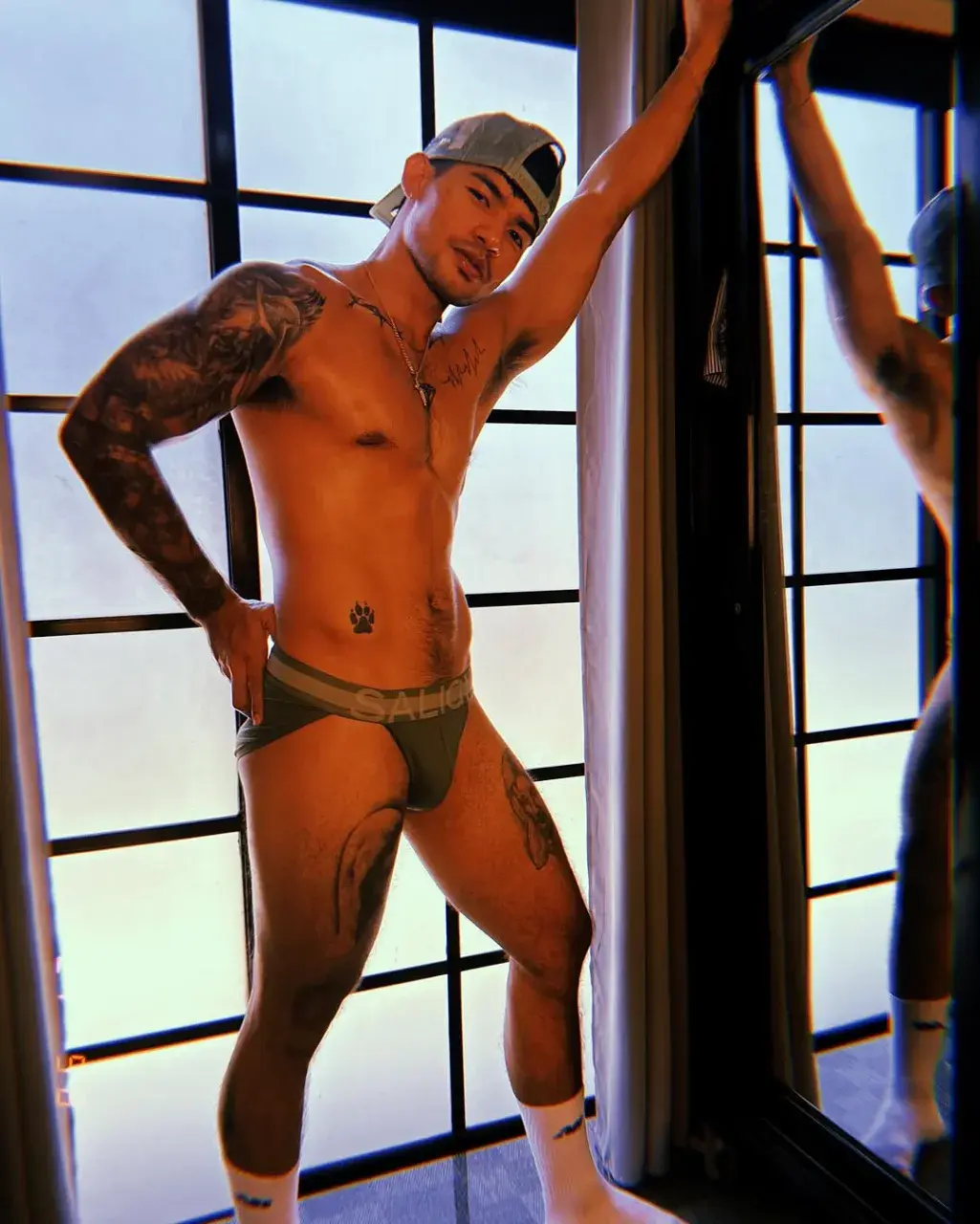 พี่เค้าแซ่บ