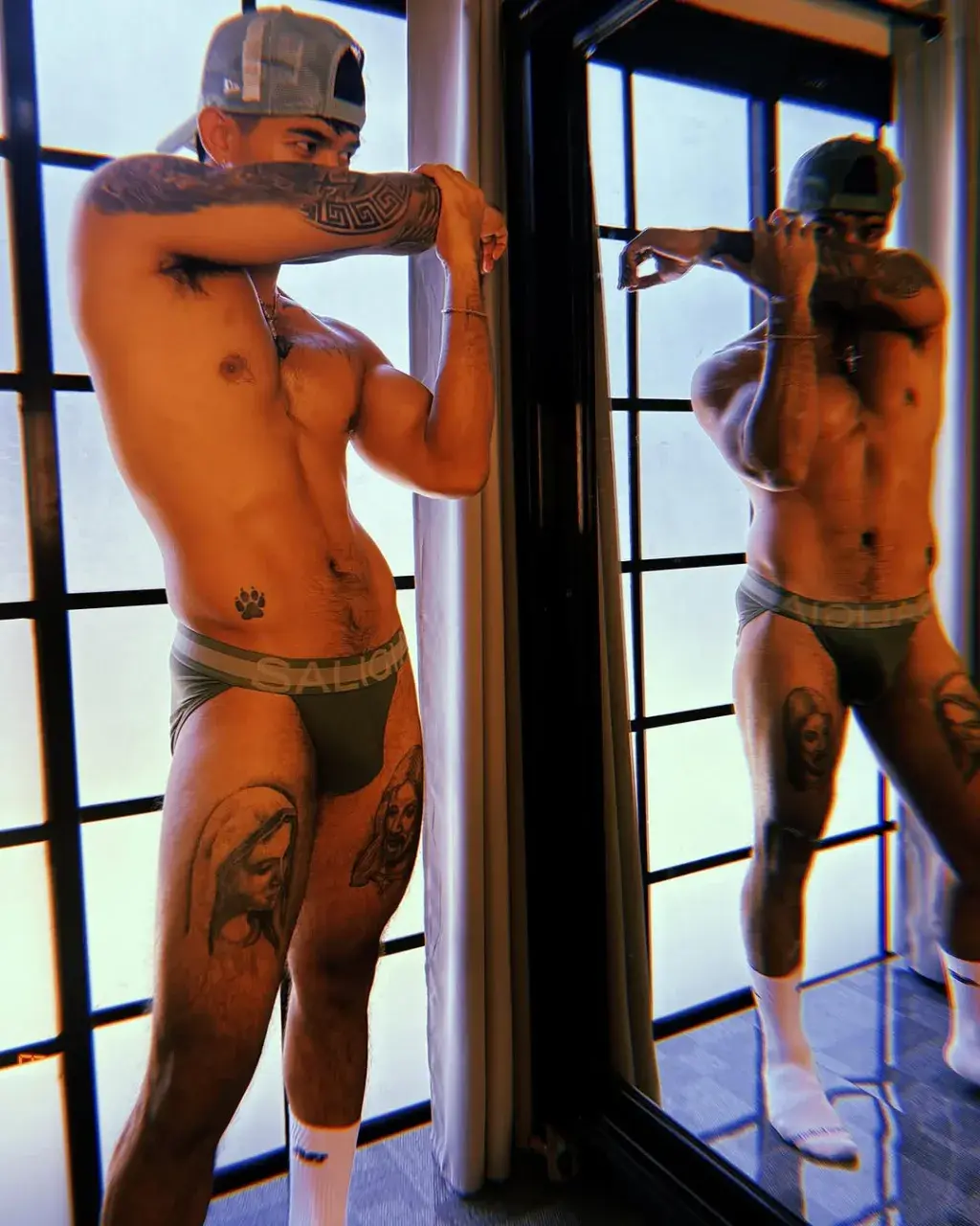 พี่เค้าแซ่บ