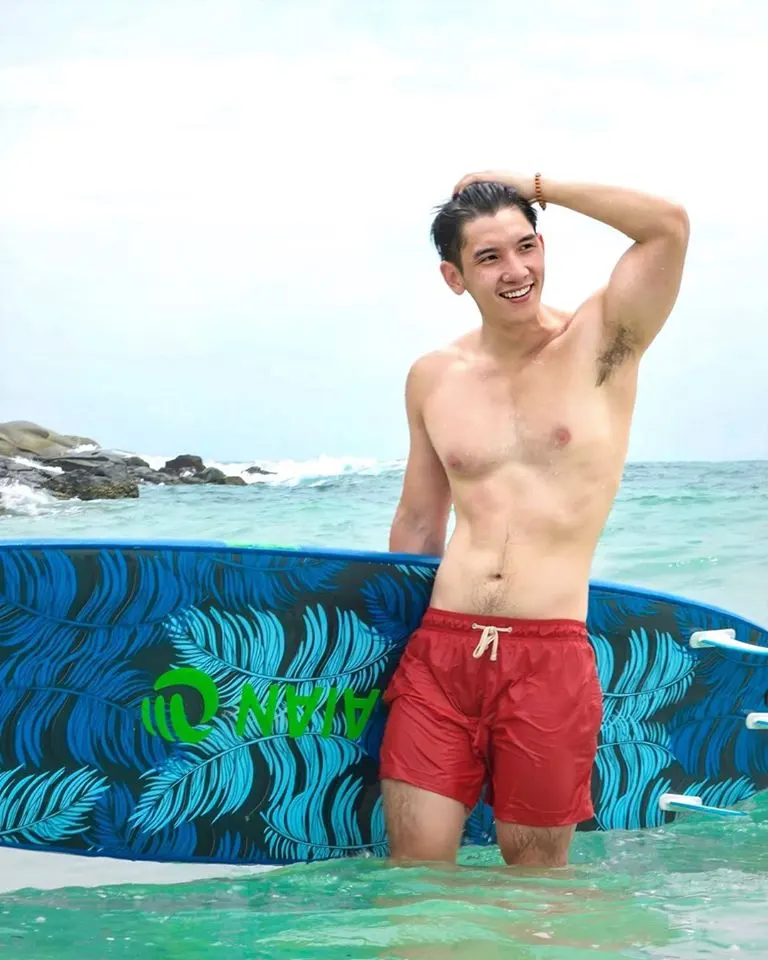 รักแร้เธอน่าซุก