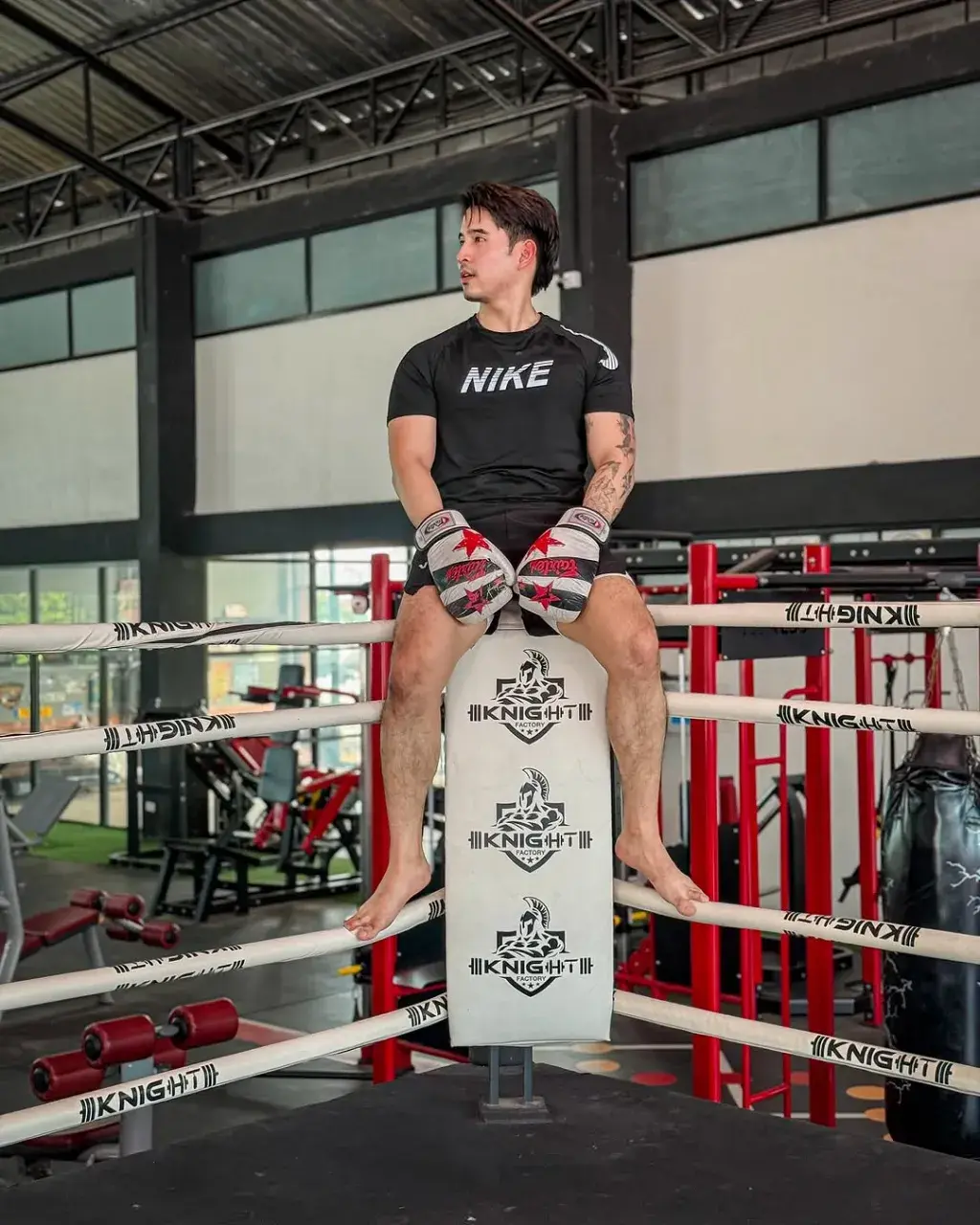 อวยคม มวยโค้ก