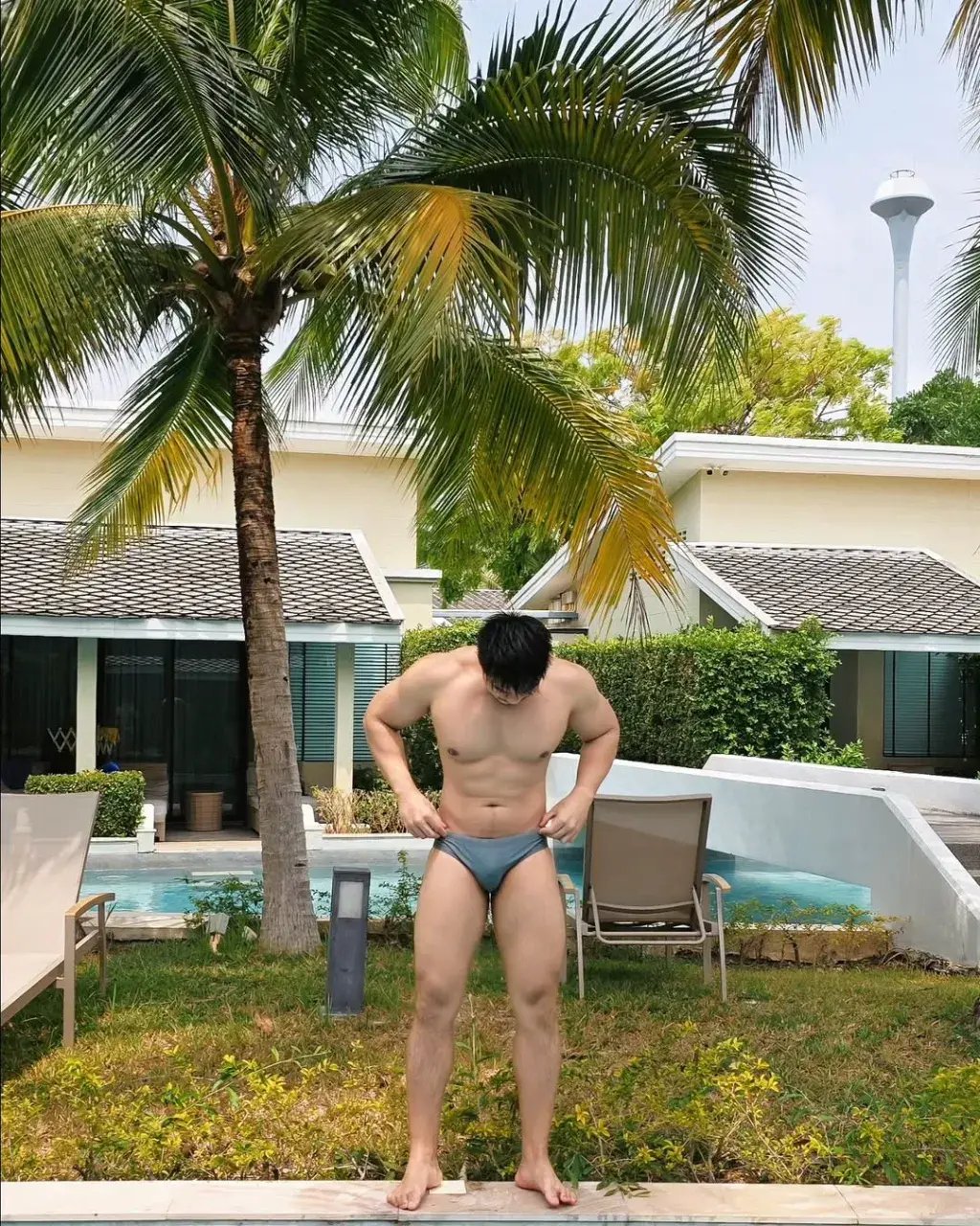 โชยมาเลยกลิ่นหนุ่ม