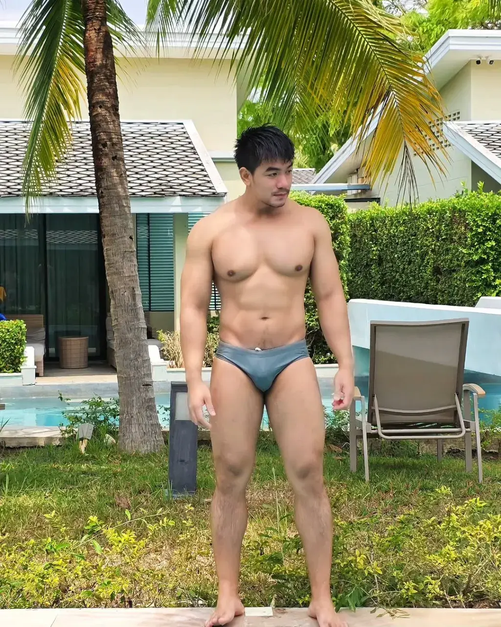 โชยมาเลยกลิ่นหนุ่ม