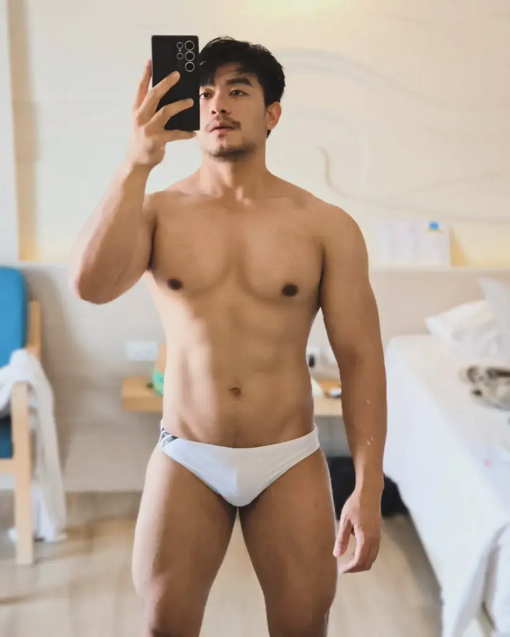 กลิ่นพลังเหลือล้น