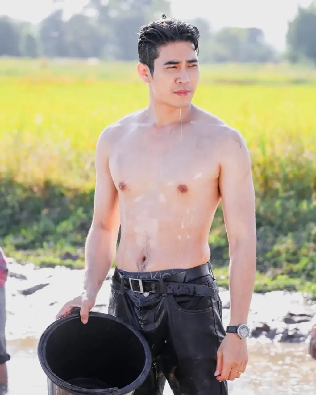 แอบเก็บไว้ในคลัง