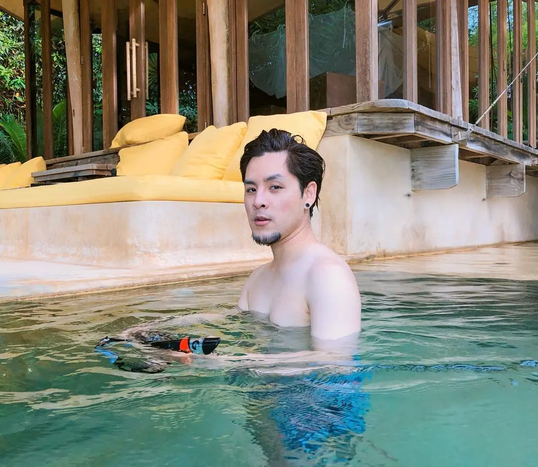 ทอม อิศรา กิจนิตย์ชีว์