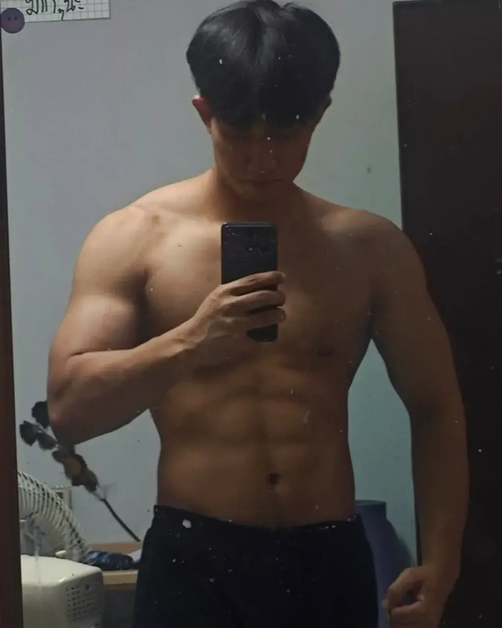 แซ่บยันปลายลิ้น