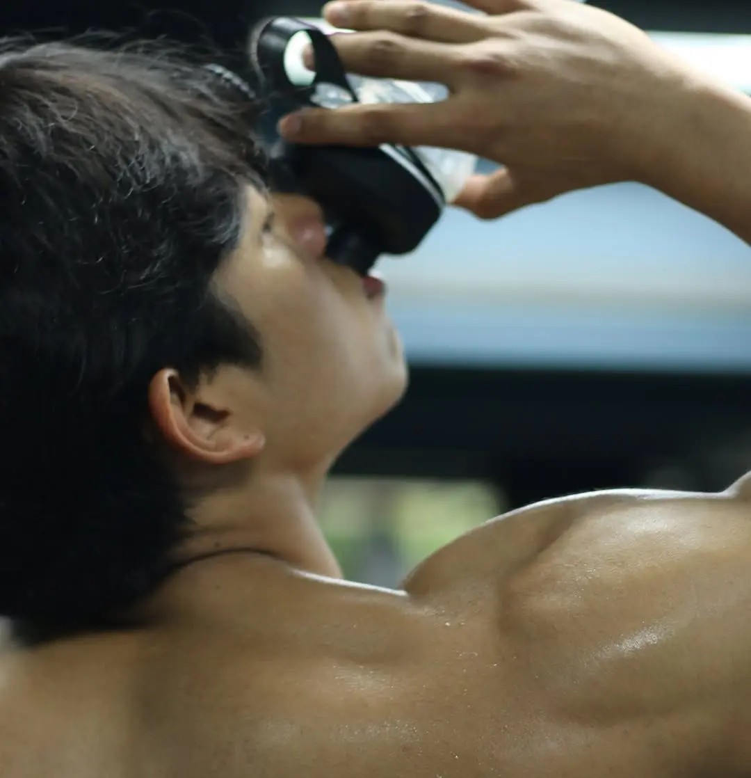 แซ่บยันปลายลิ้น