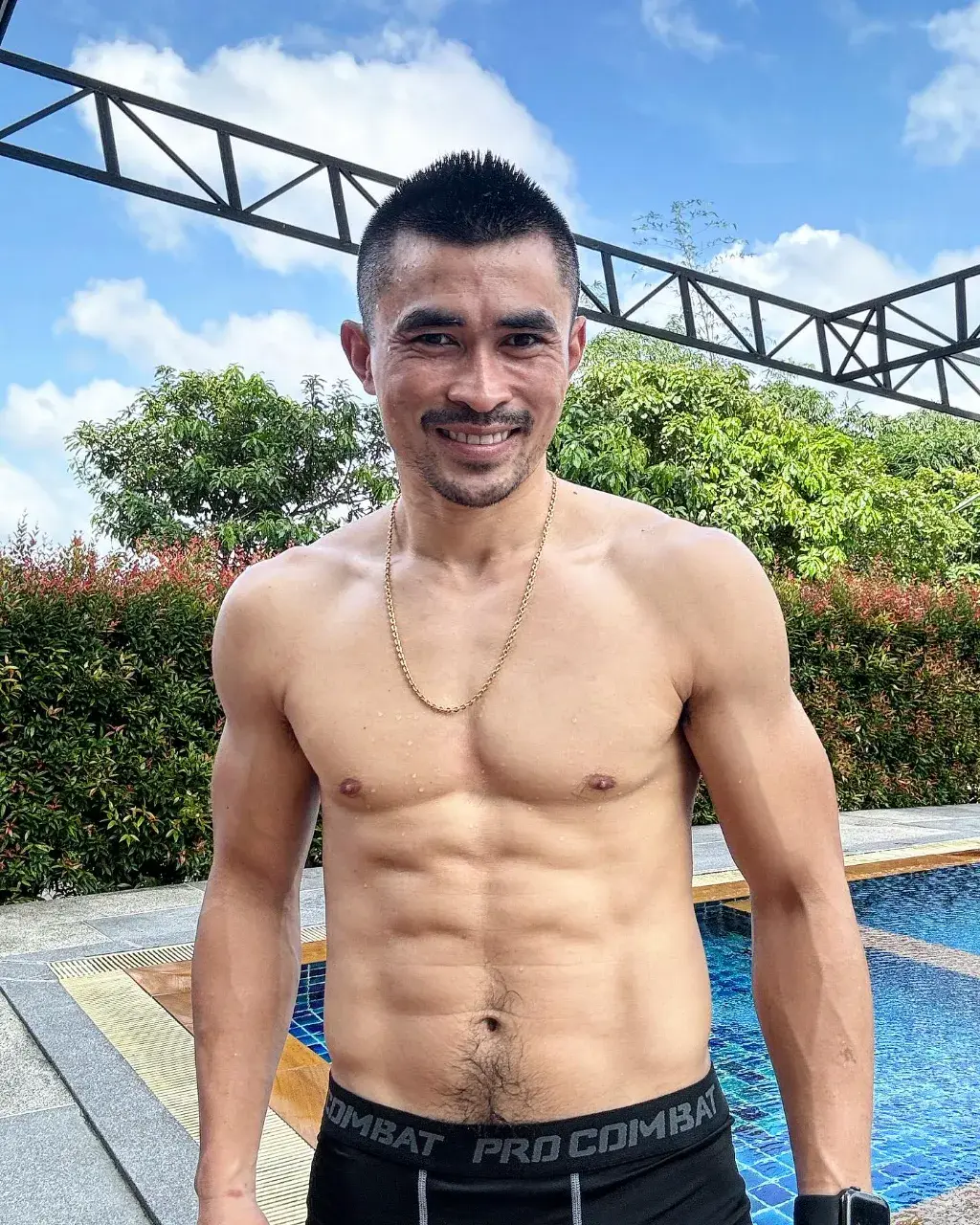 อยากกินส่าหร่ายห่อไข่พ่อจัง