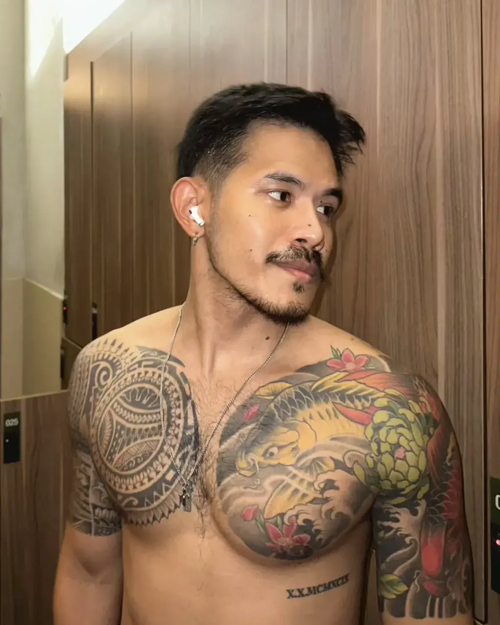 เสวหนวดเธอ