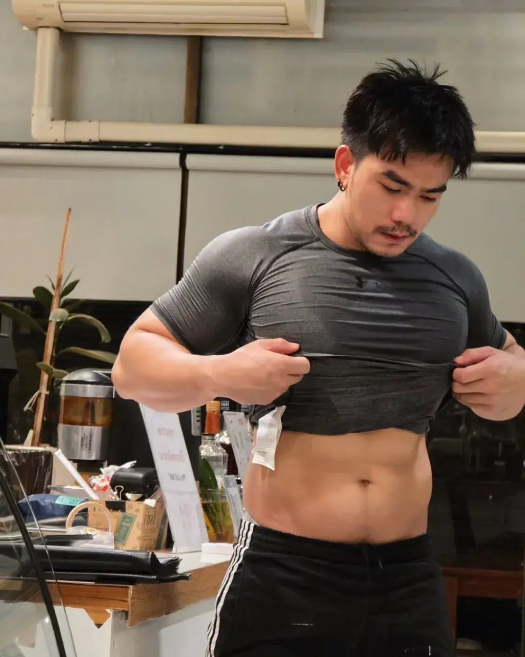 ทรงแด๊ดxทรงผัว/