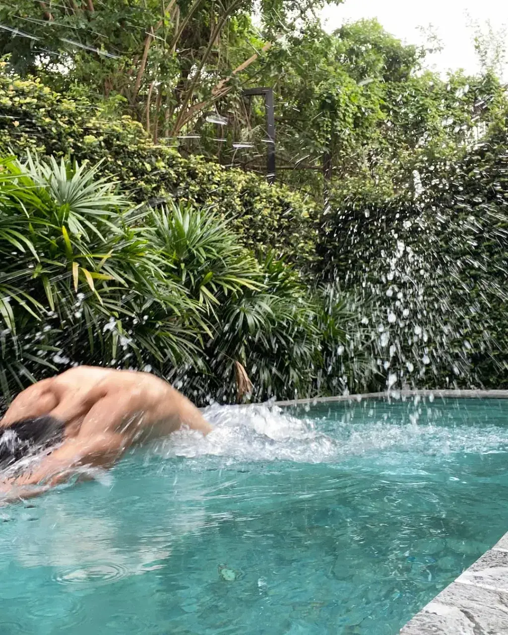 ความผี้เสื้อบินในท้องน้อย