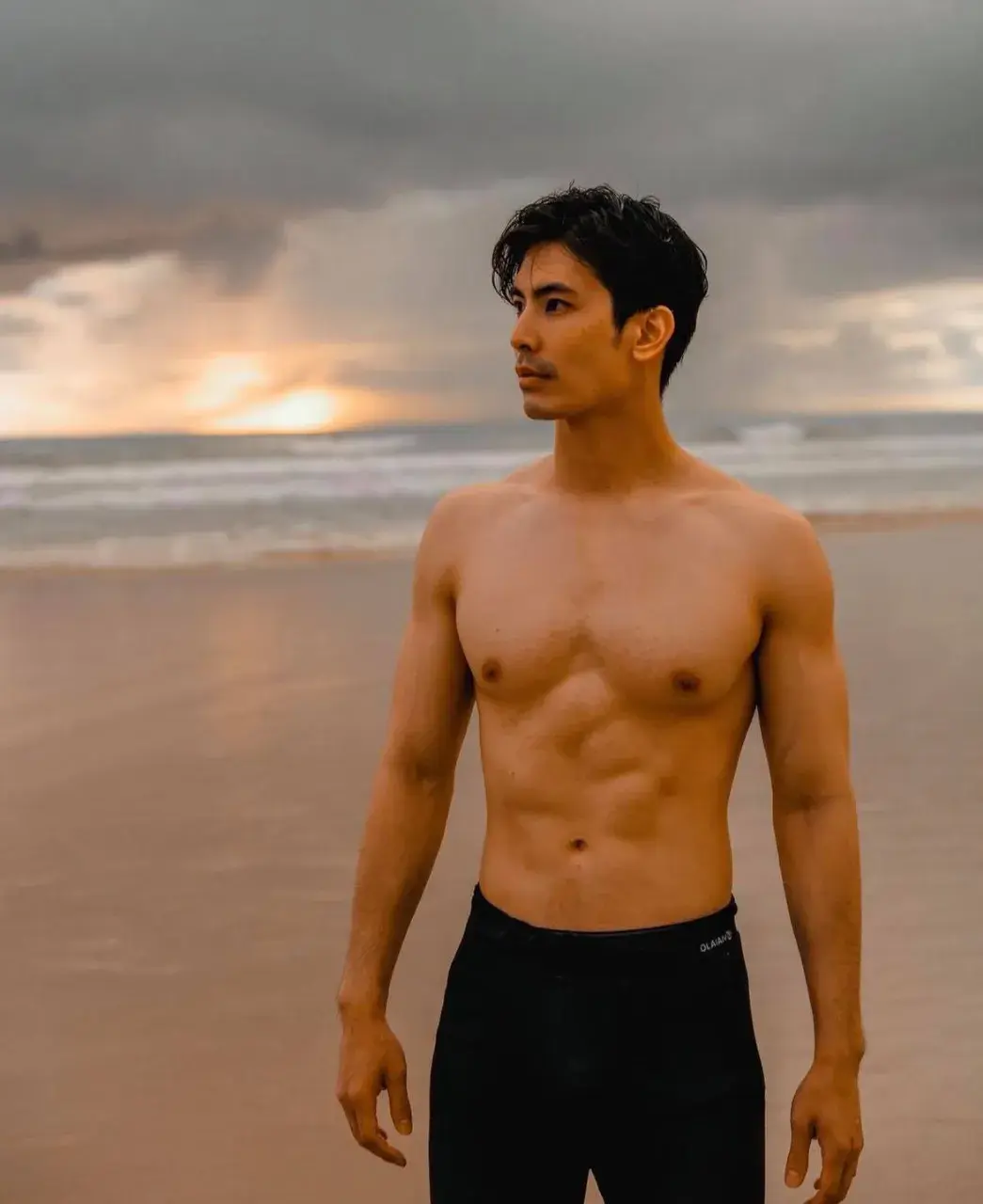 สน ยุกต์ ส่งไพศาลพระเอกขาวล่ำกำลังดี