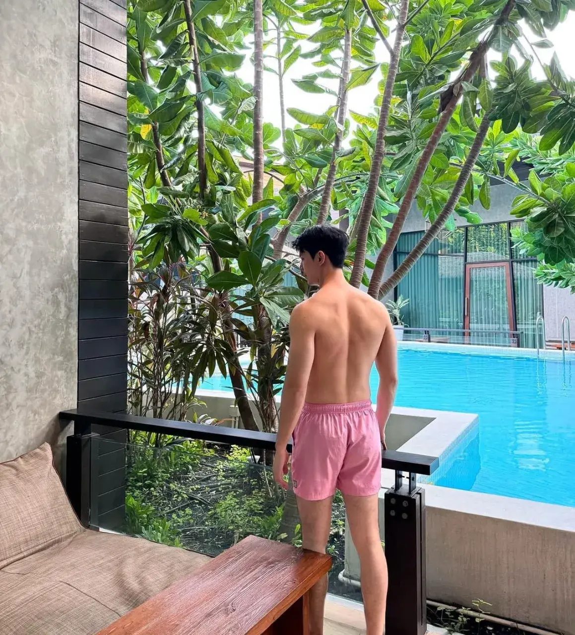 สน ยุกต์ ส่งไพศาลพระเอกขาวล่ำกำลังดี