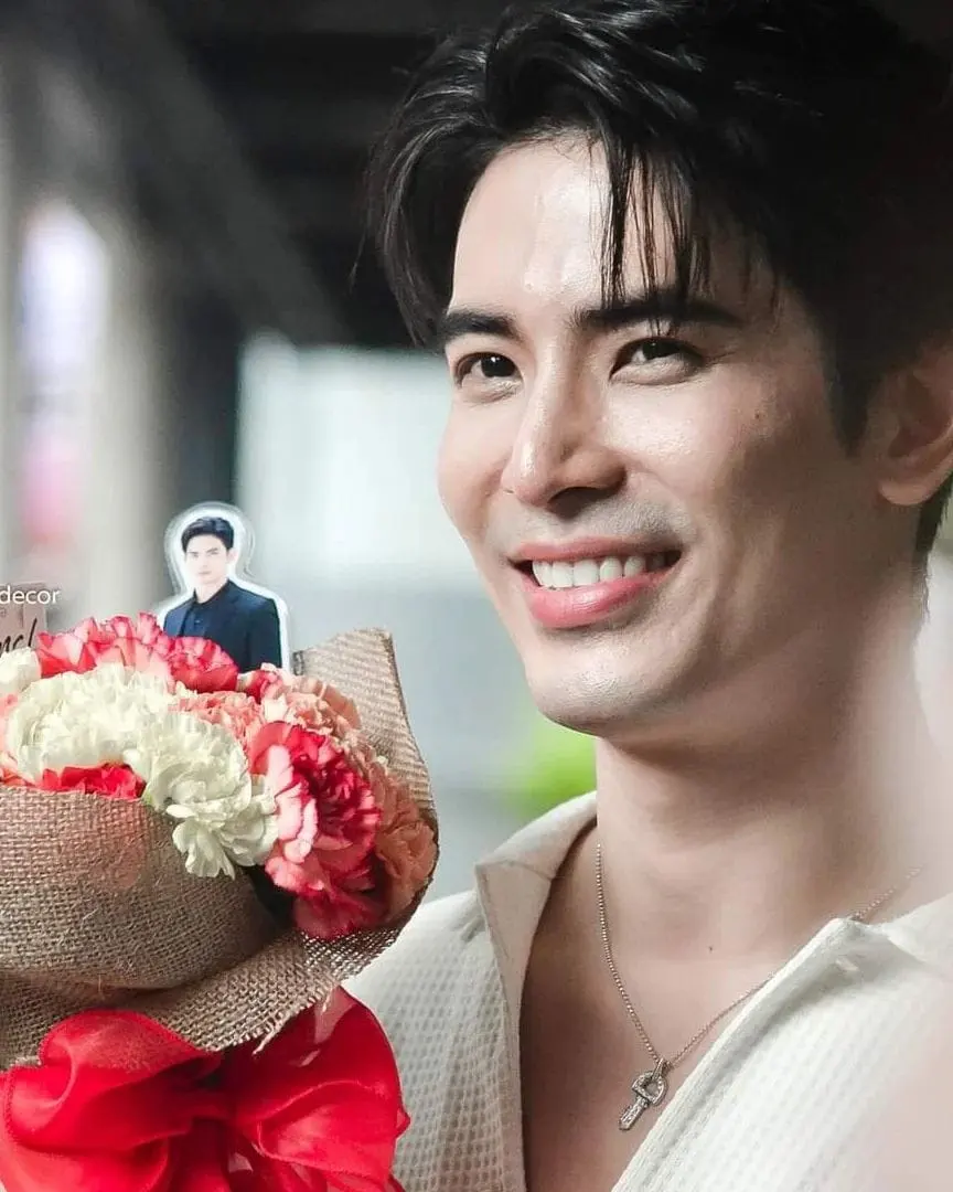 สน ยุกต์ ส่งไพศาลพระเอกขาวล่ำกำลังดี