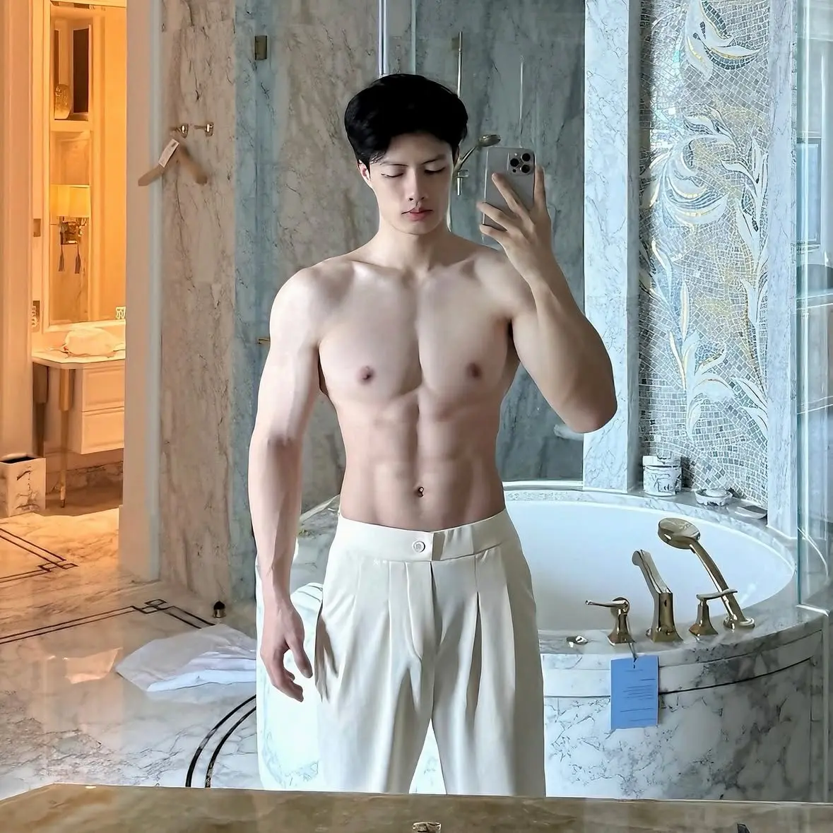 ถอดโชว์เรือนร่าง 2934