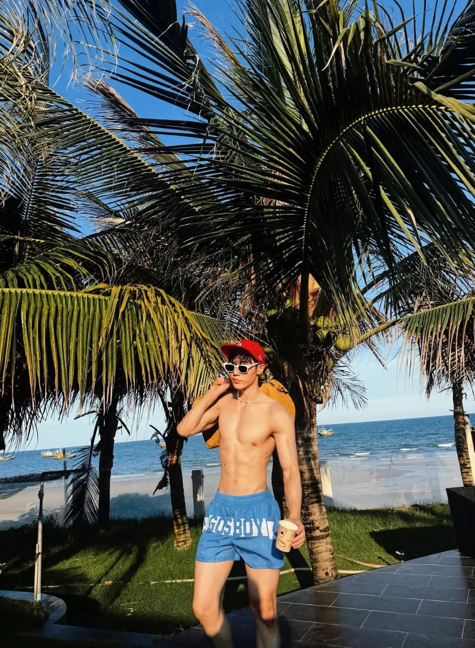 ถอดโชว์เรือนร่าง 2934