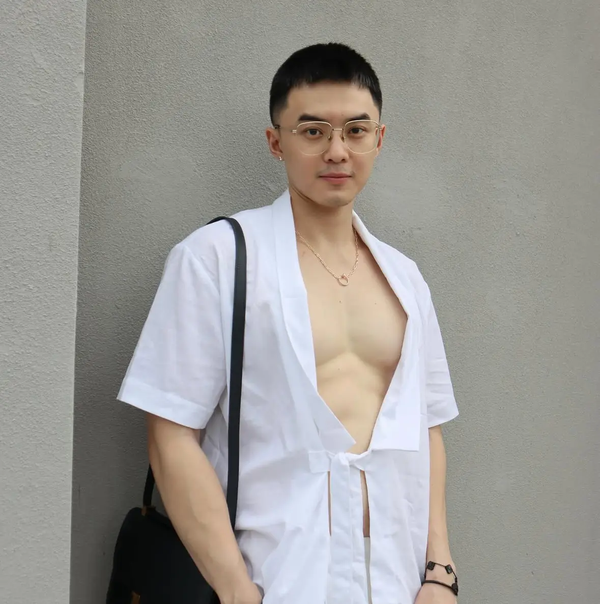 หล่อจั๊วะแสบตา><5