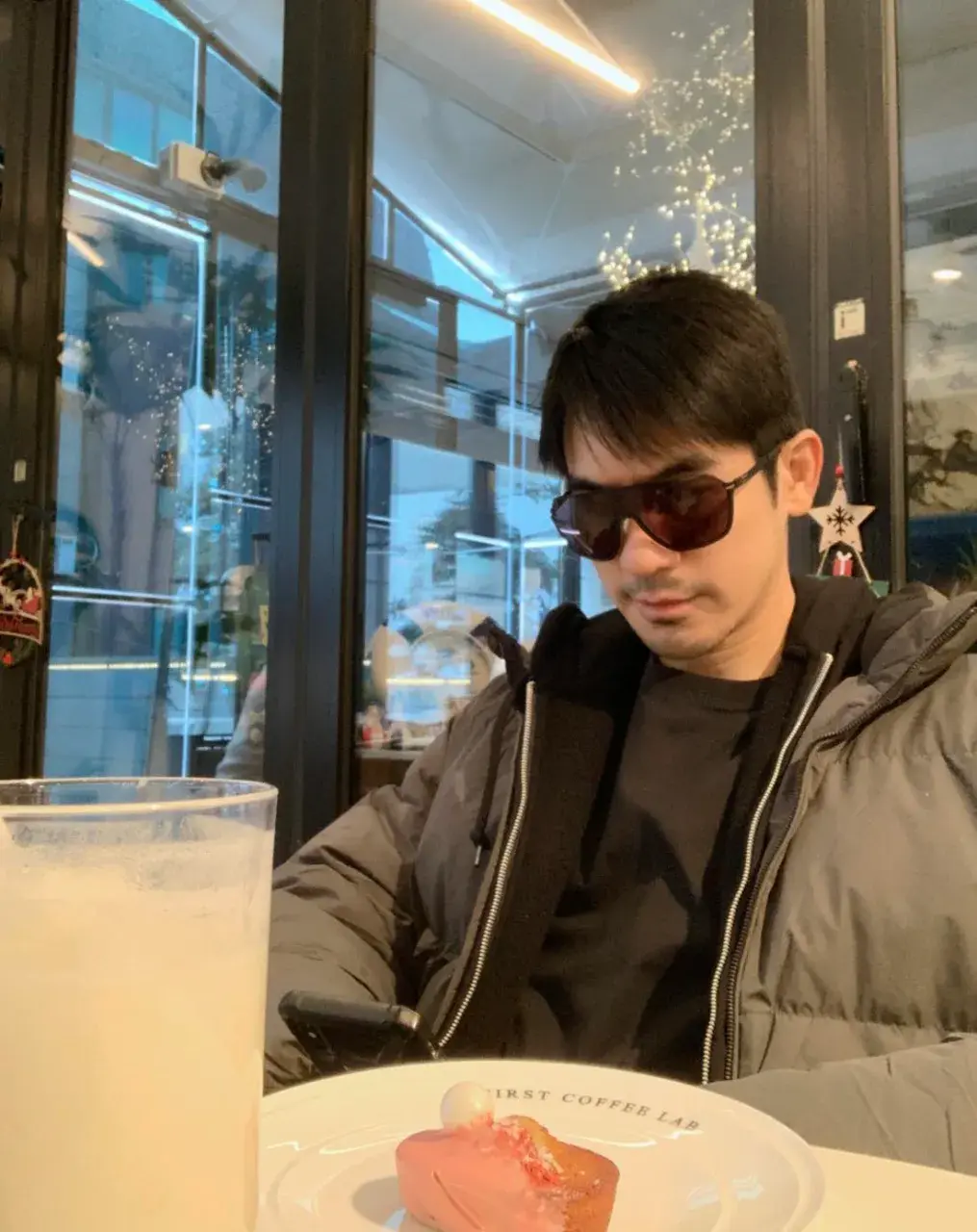 พี่จ๋าเข้มจัง