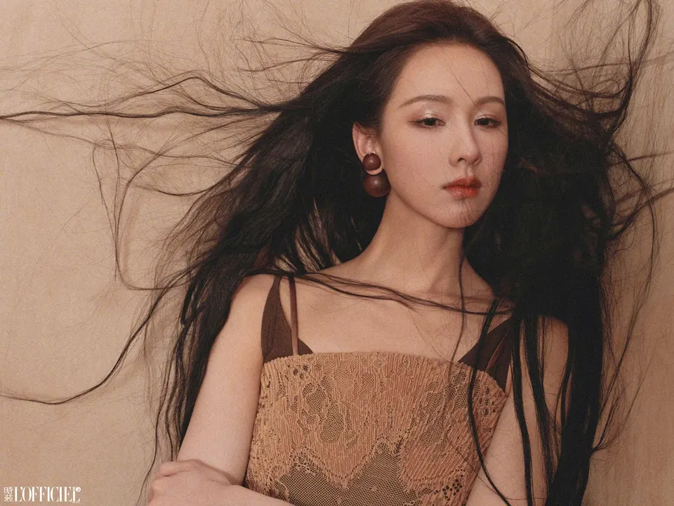 Chen Duling @ L'OFFICIEL China May 2025