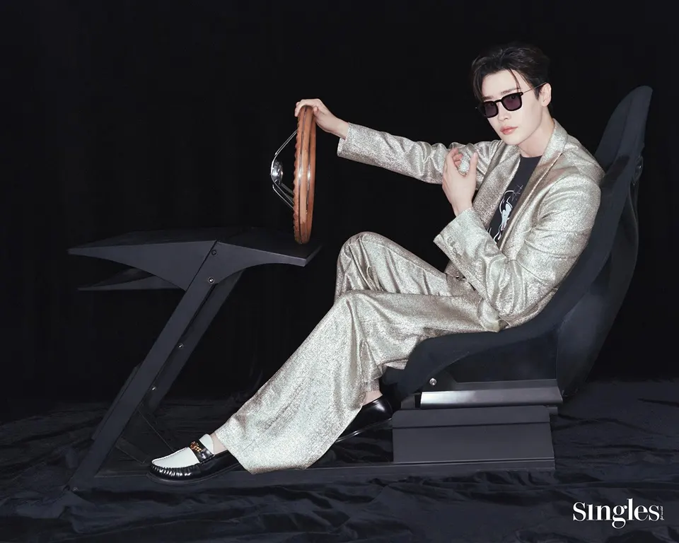 Lee Jong Suk @ Singles Korea-Japan May 2025