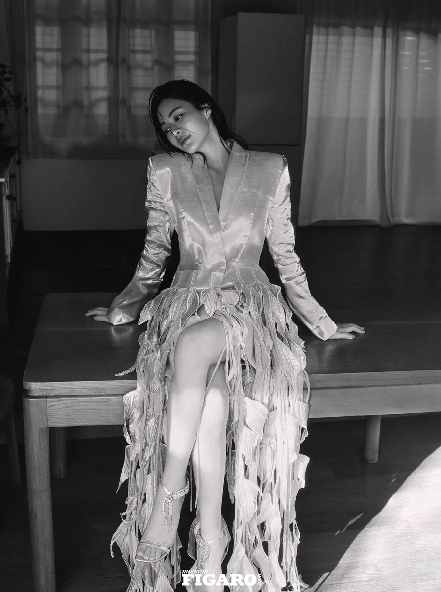 หลิงหลิง-ศิริลักษณ์ คอง @ madame FIGARO MODE China May 2025