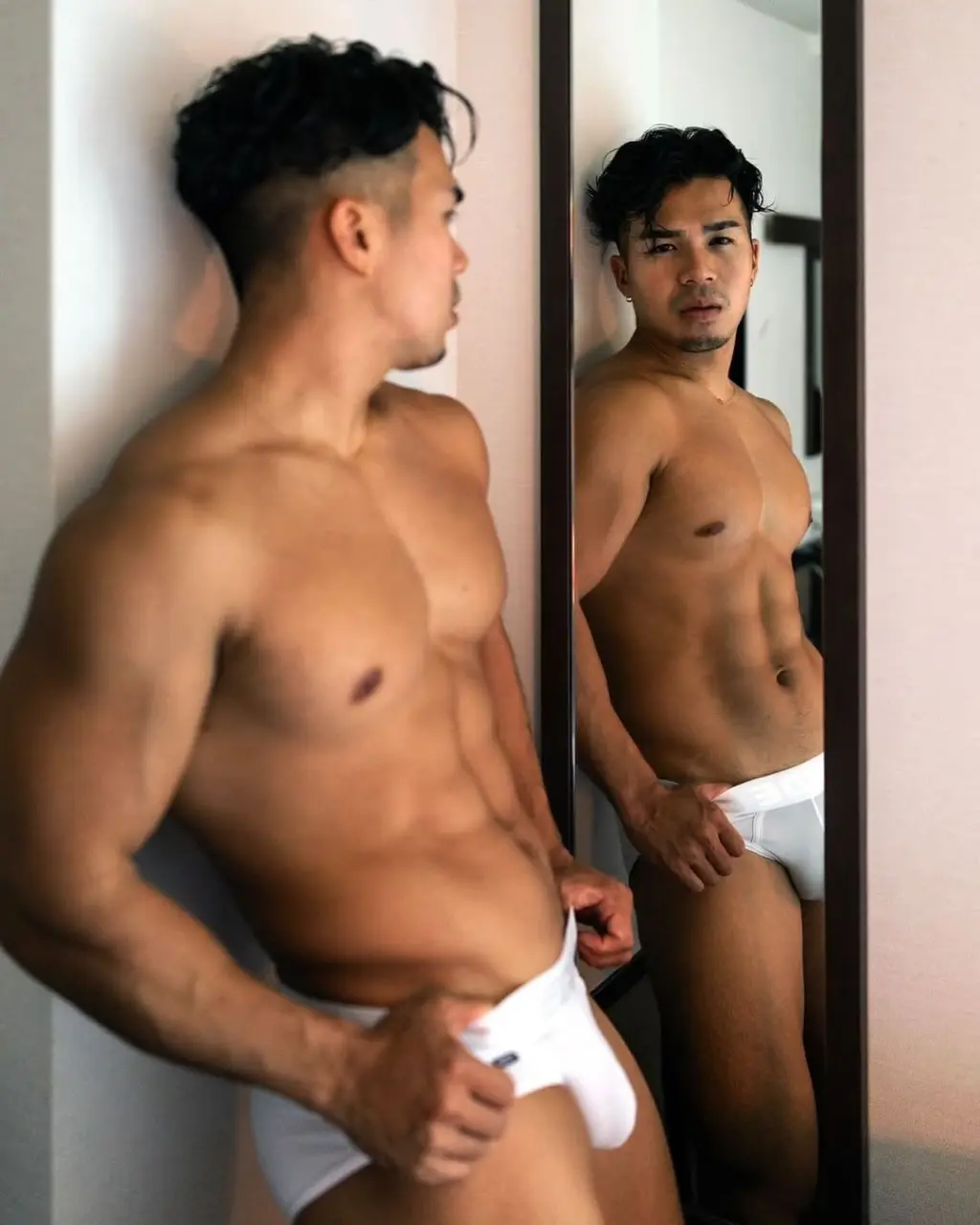 GOGOBOY : Yuta Kuroda