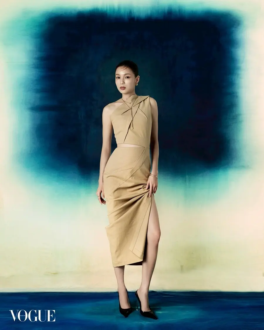 มิ้ลค์-พรรษา & เลิฟ-ภัทรานิษฐ์ @ VOGUE Thailand May 2025