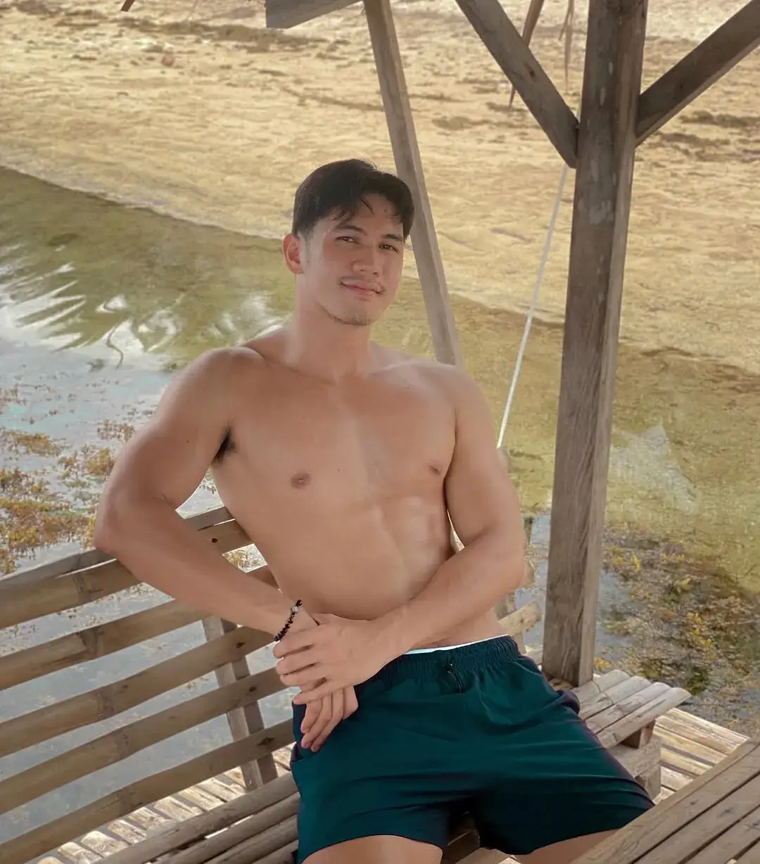 Volleyball Player : EJ Gero